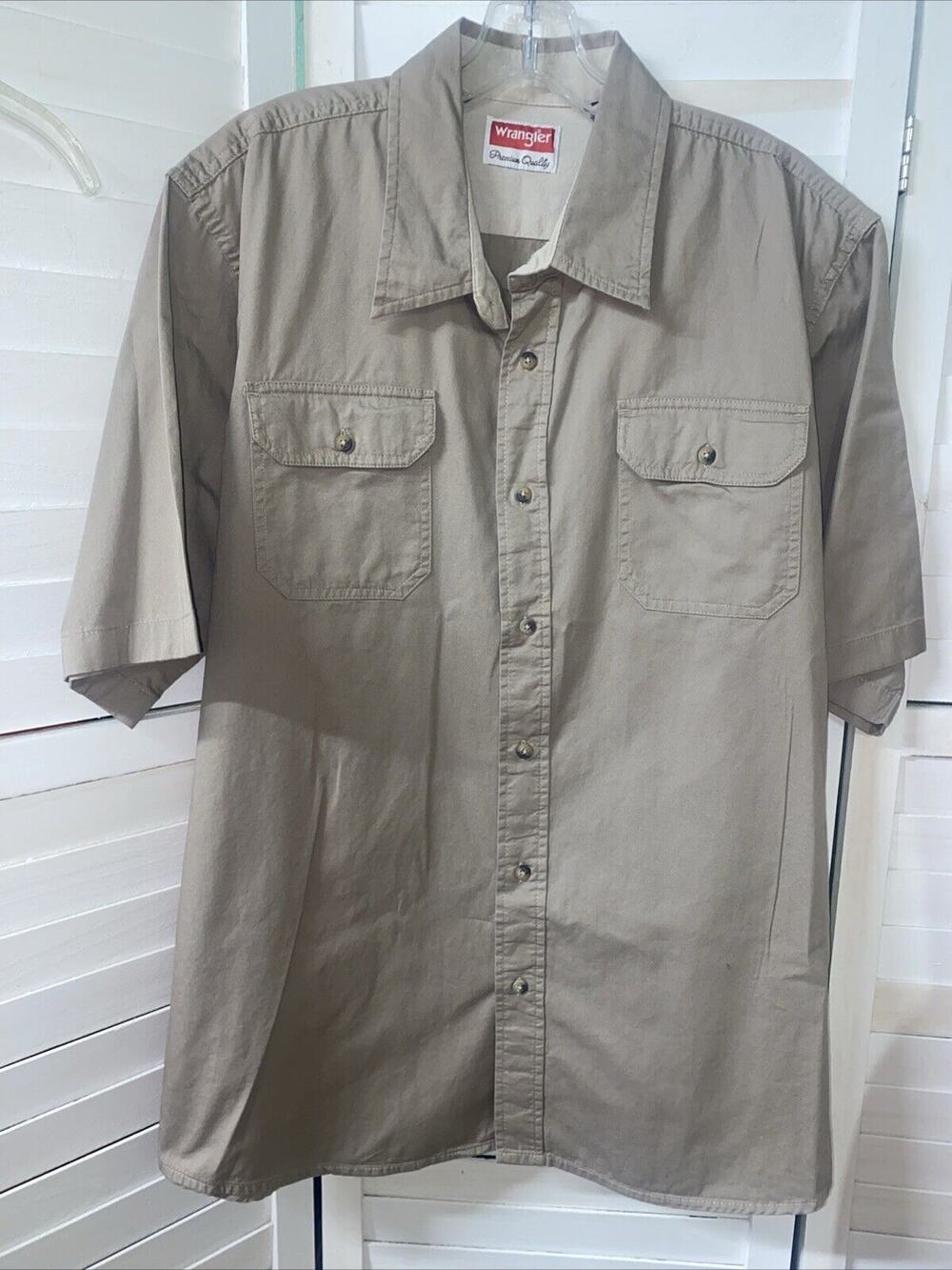 Wrangler Men’s Button Front Collared Shirt Short Sleeve Vents Hiking Sz X-Large
